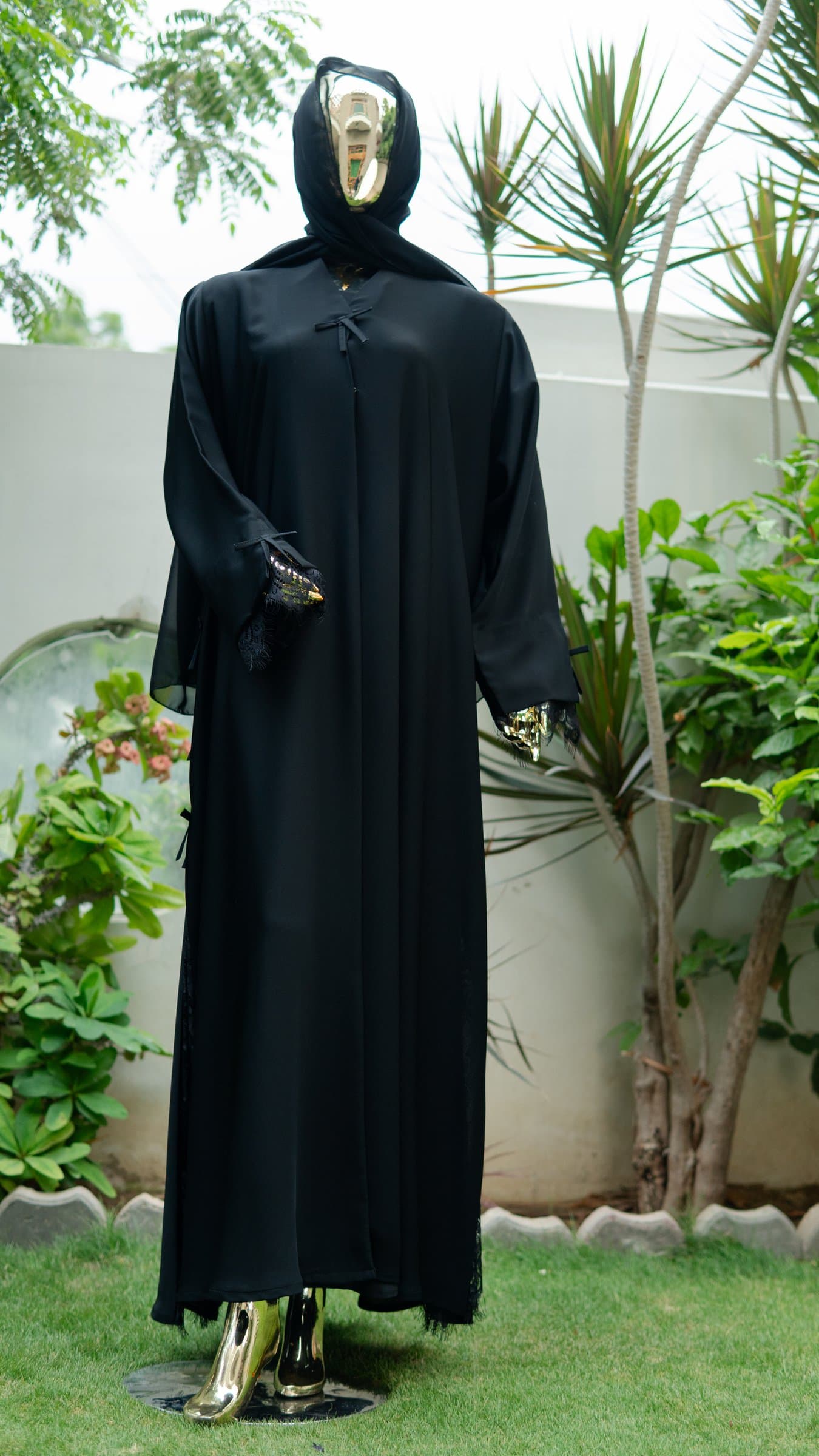 Noir Feather Dubai Abaya — BA-127