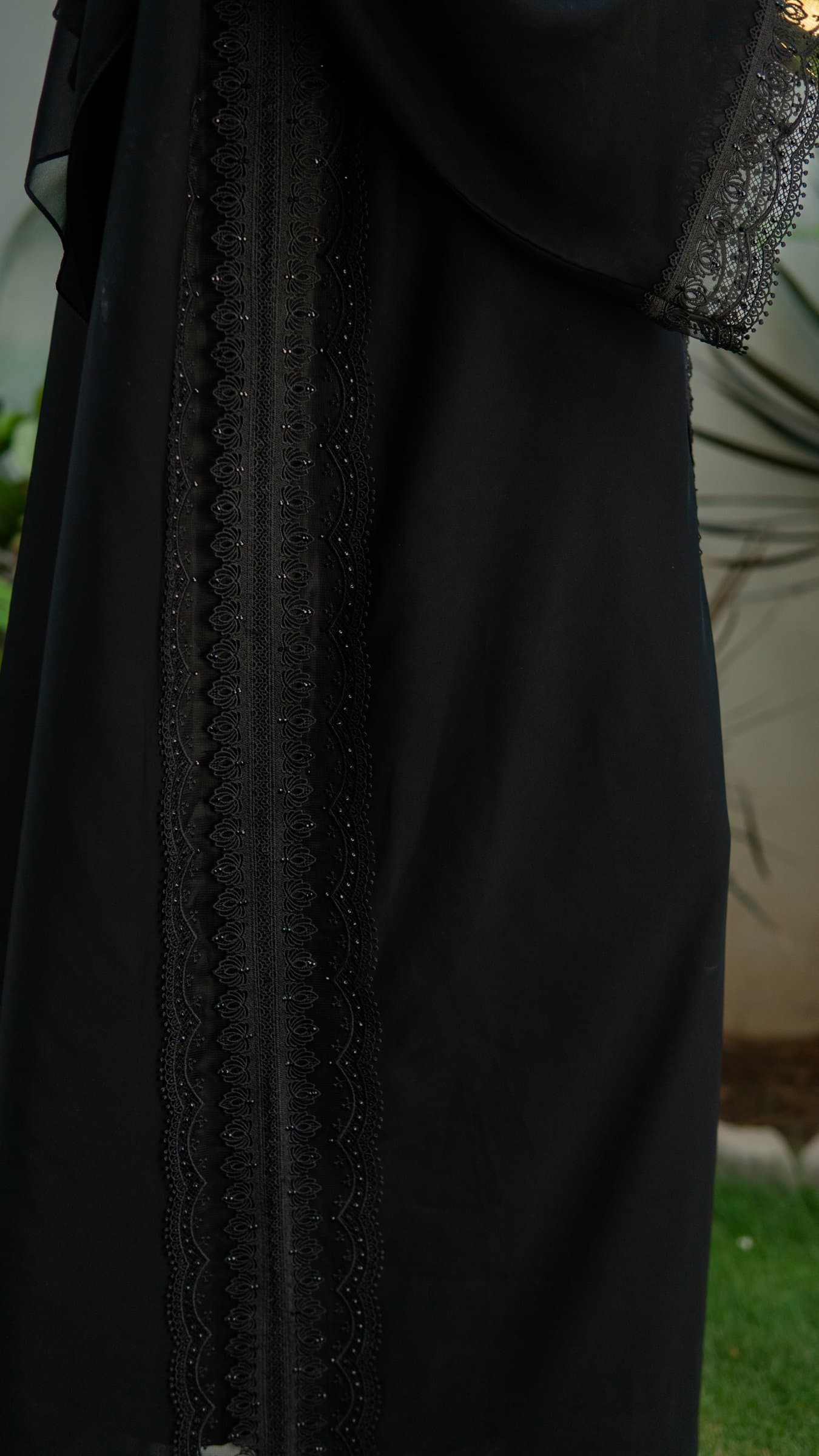 Noir Beaded Lace Dubai Abaya — BA-128