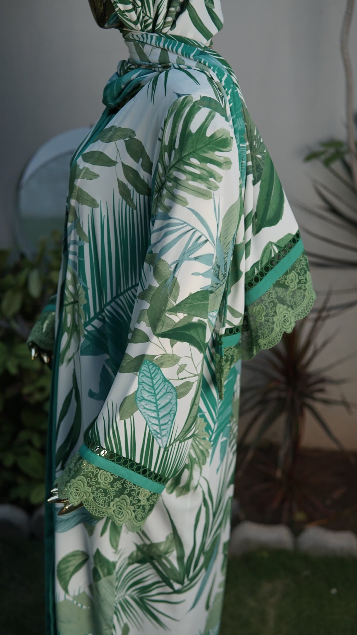 Emerald Palm Print Abaya — BA-130