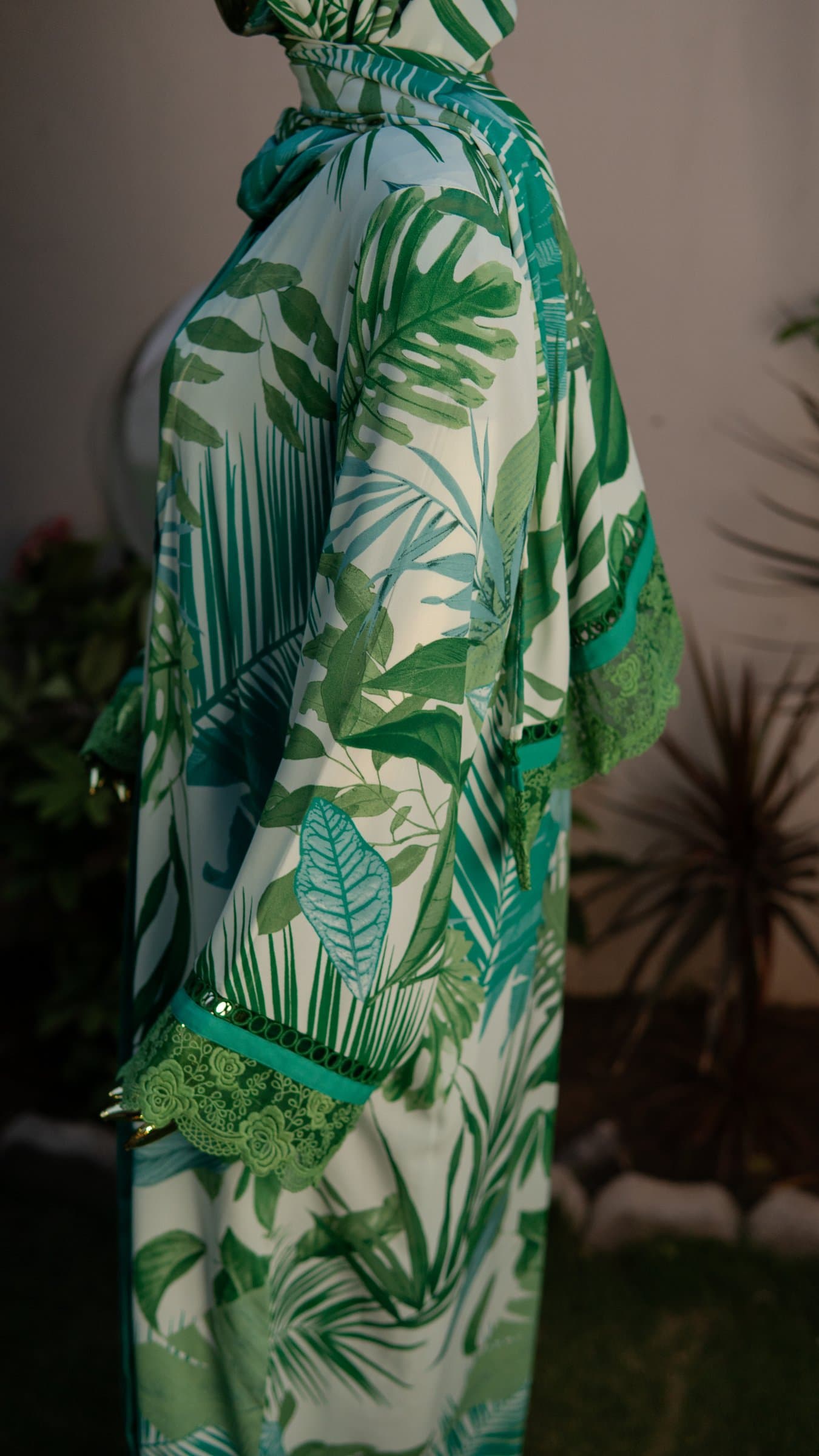 Emerald Palm Print Abaya — BA-130